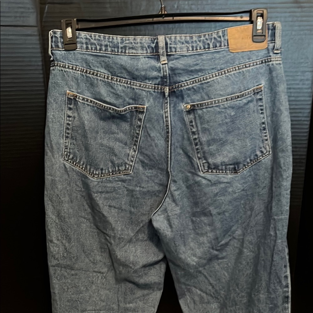 Classic Blue Women's Jeans - Picture 9 of 11